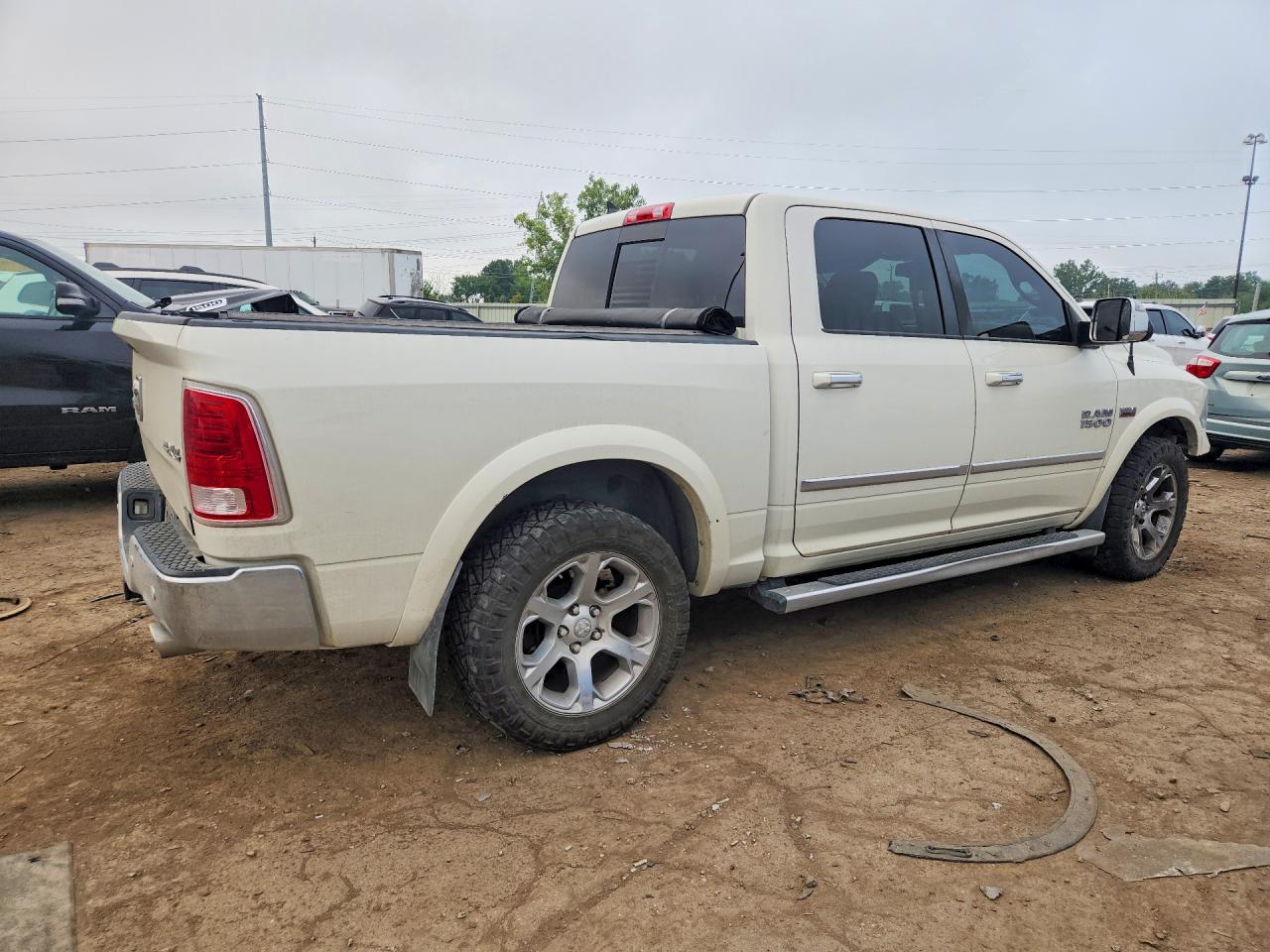 2017 RAM 1500 LARAMIE — снимка 3