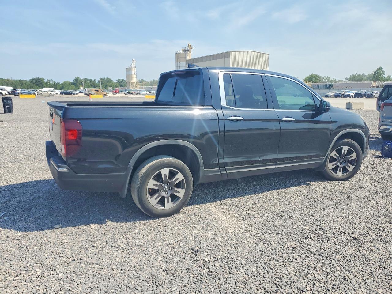 2017 HONDA RIDGELINE RTL — снимка 3