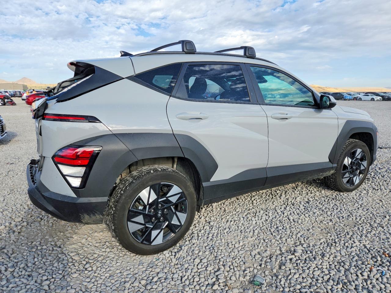 2025 HYUNDAI KONA SEL — снимка 3