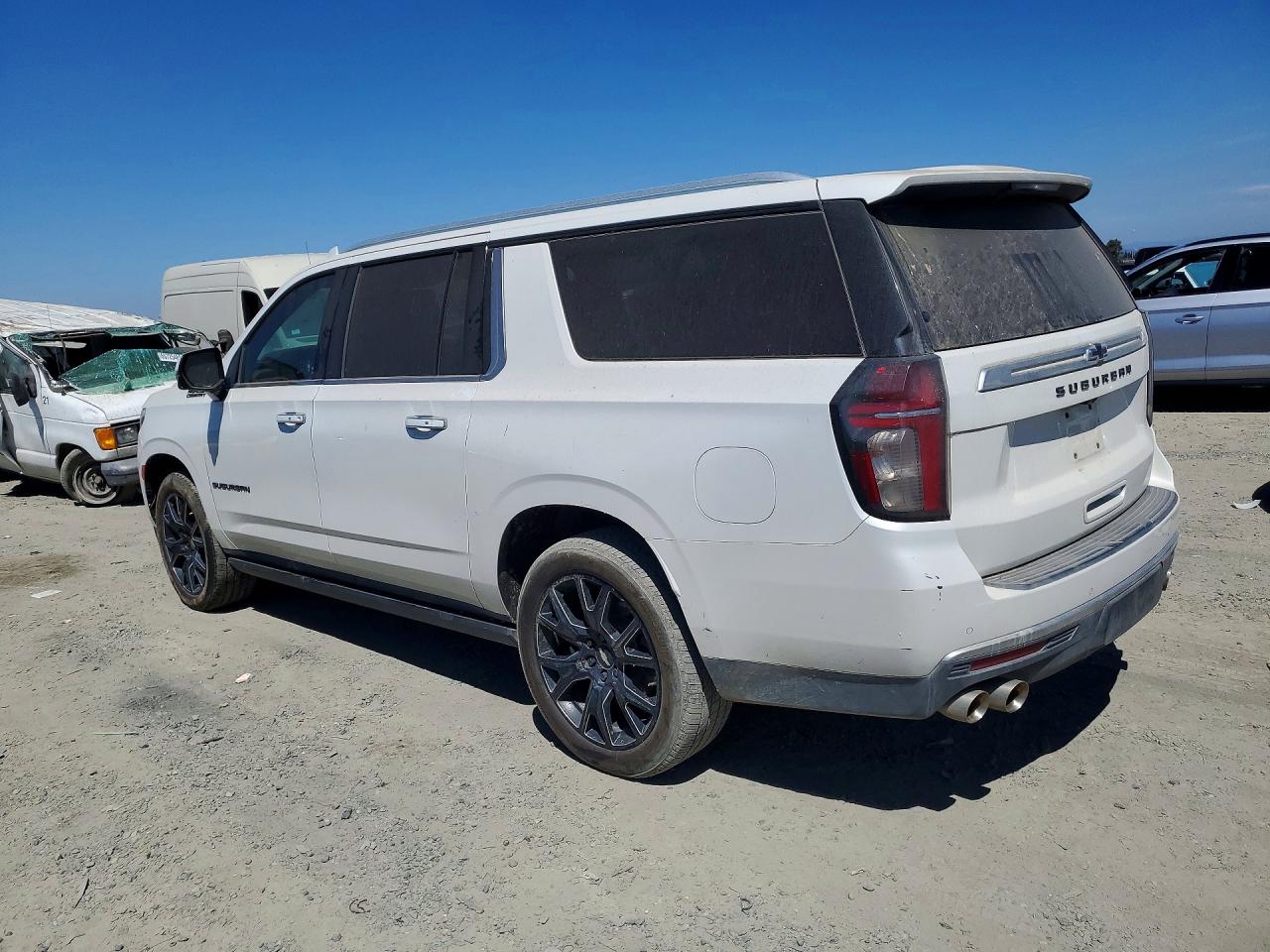 2021 CHEVROLET SUBURBAN K1500 HIGH COUNTRY — снимка 2