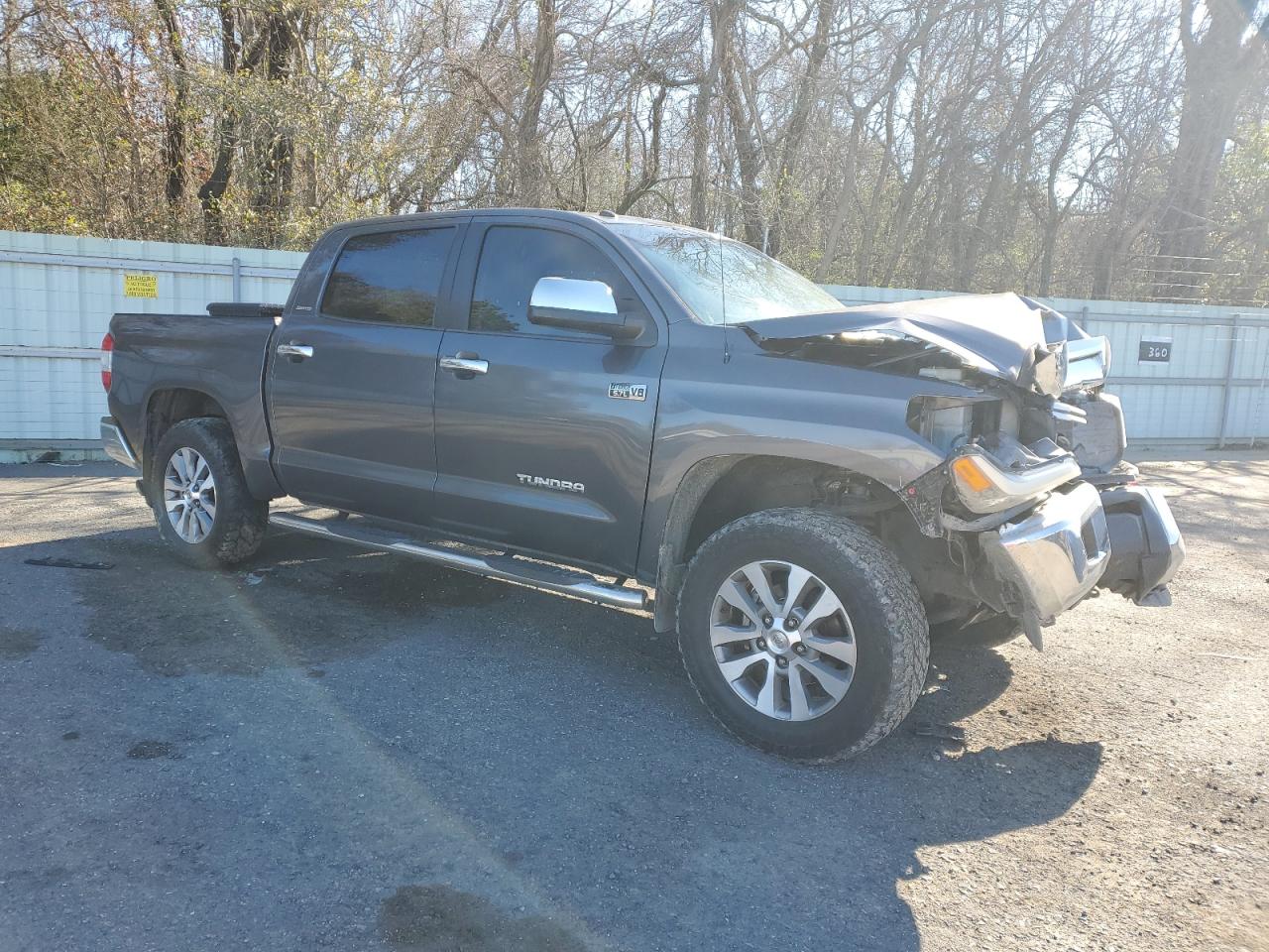 2017 TOYOTA TUNDRA CREWMAX LIMITED — снимка 4