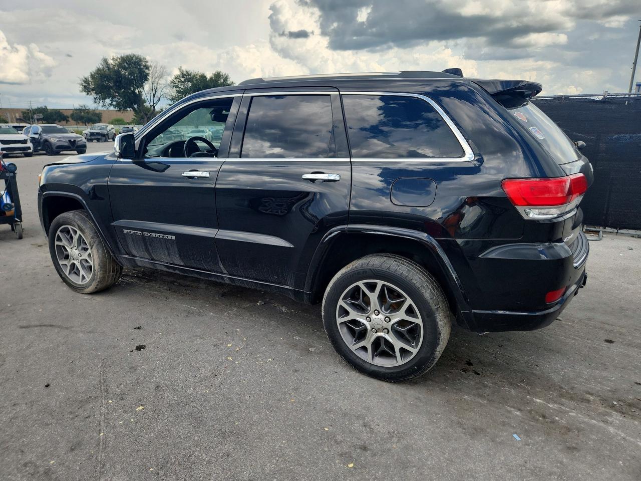 2020 JEEP GRAND CHEROKEE OVERLAND — снимка 2