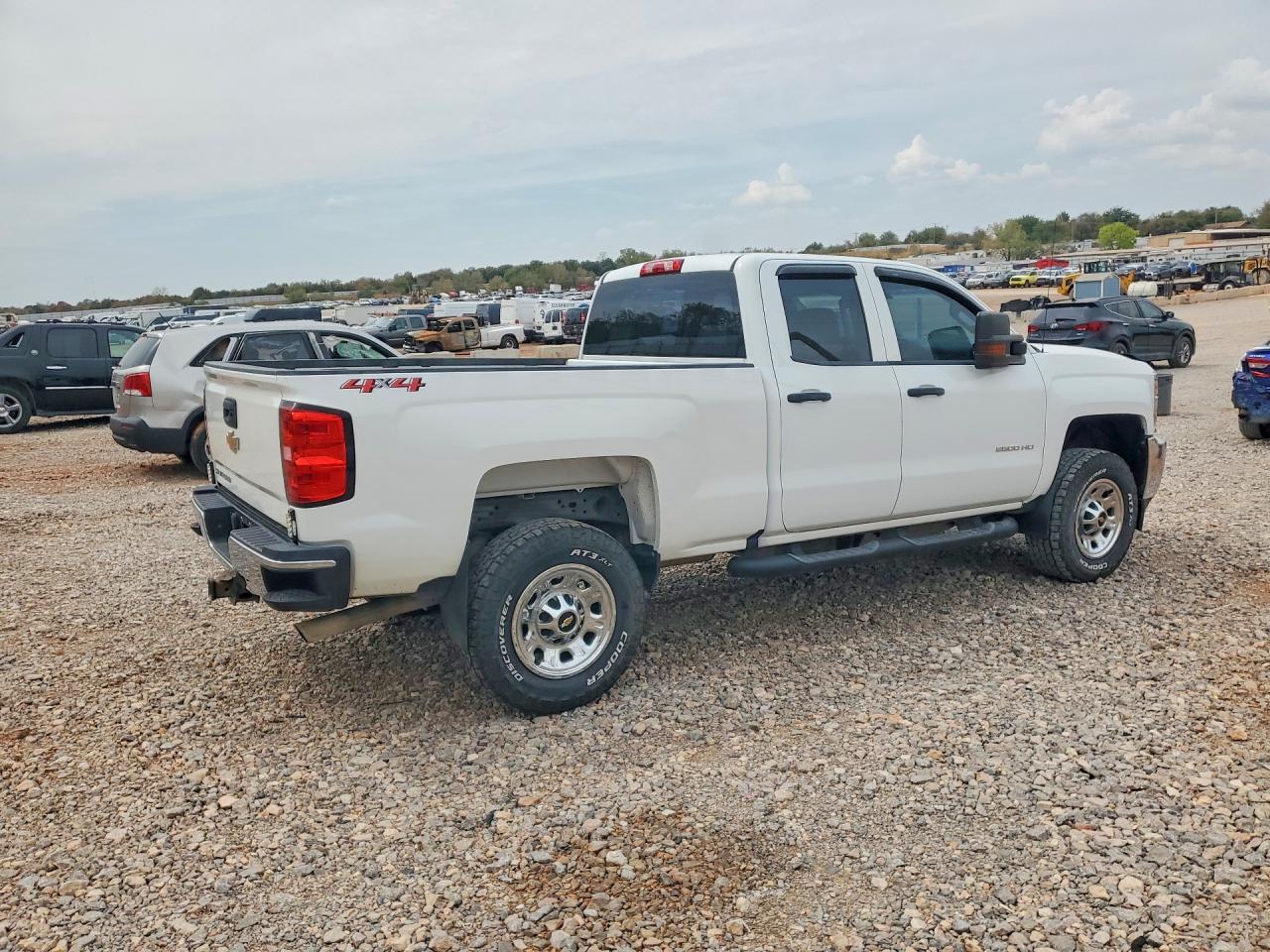 2018 CHEVROLET SILVERADO K2500 HEAVY DUTY — снимка 3