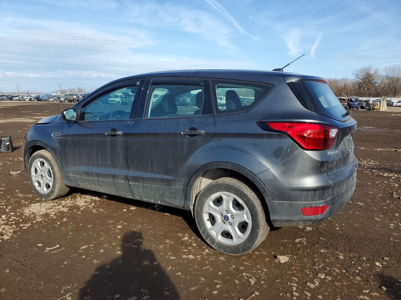 2019 FORD ESCAPE S — снимка 2