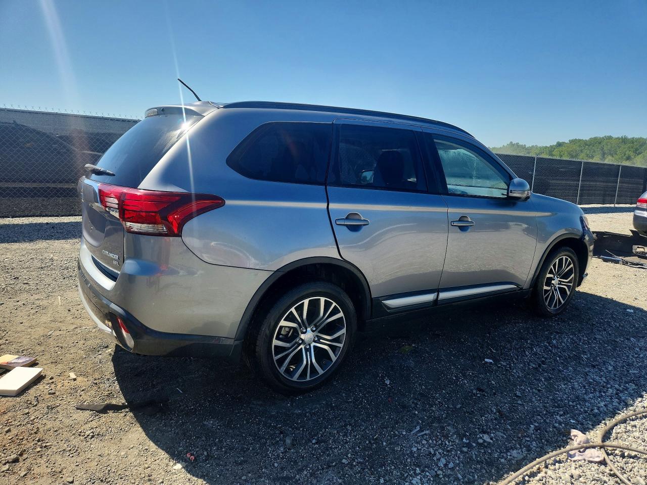 2016 MITSUBISHI OUTLANDER SE — снимка 3