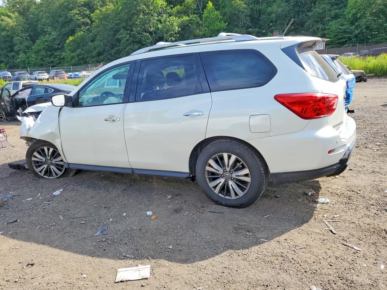2018 NISSAN PATHFINDER SV — снимка 2