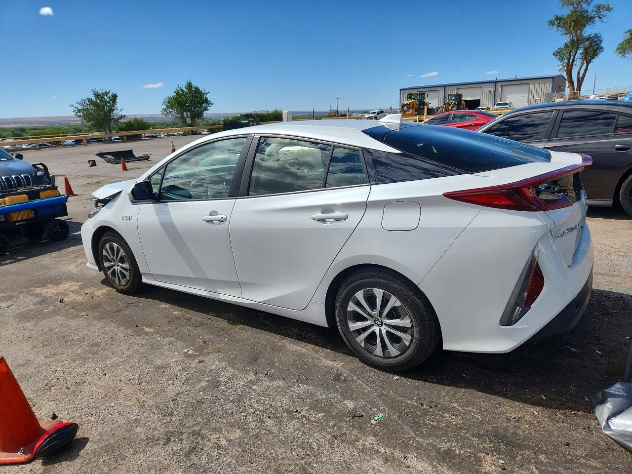 2021 TOYOTA PRIUS PRIME LE — снимка 2
