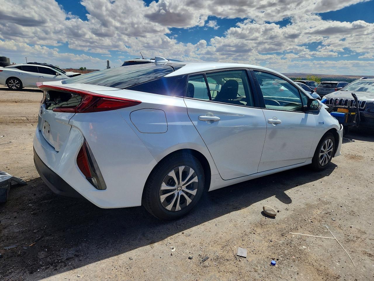2021 TOYOTA PRIUS PRIME LE — снимка 3