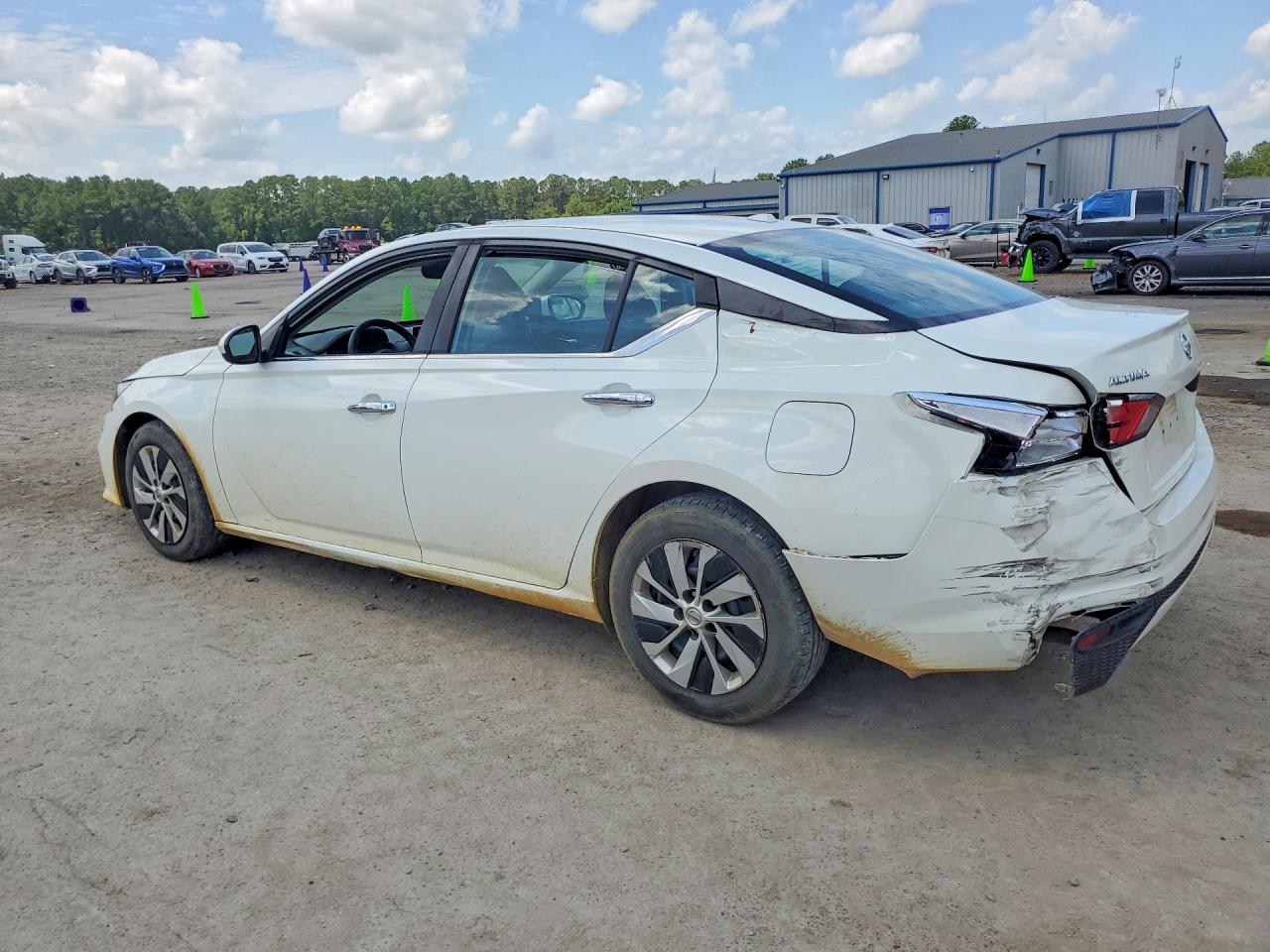 2020 NISSAN ALTIMA S — снимка 2