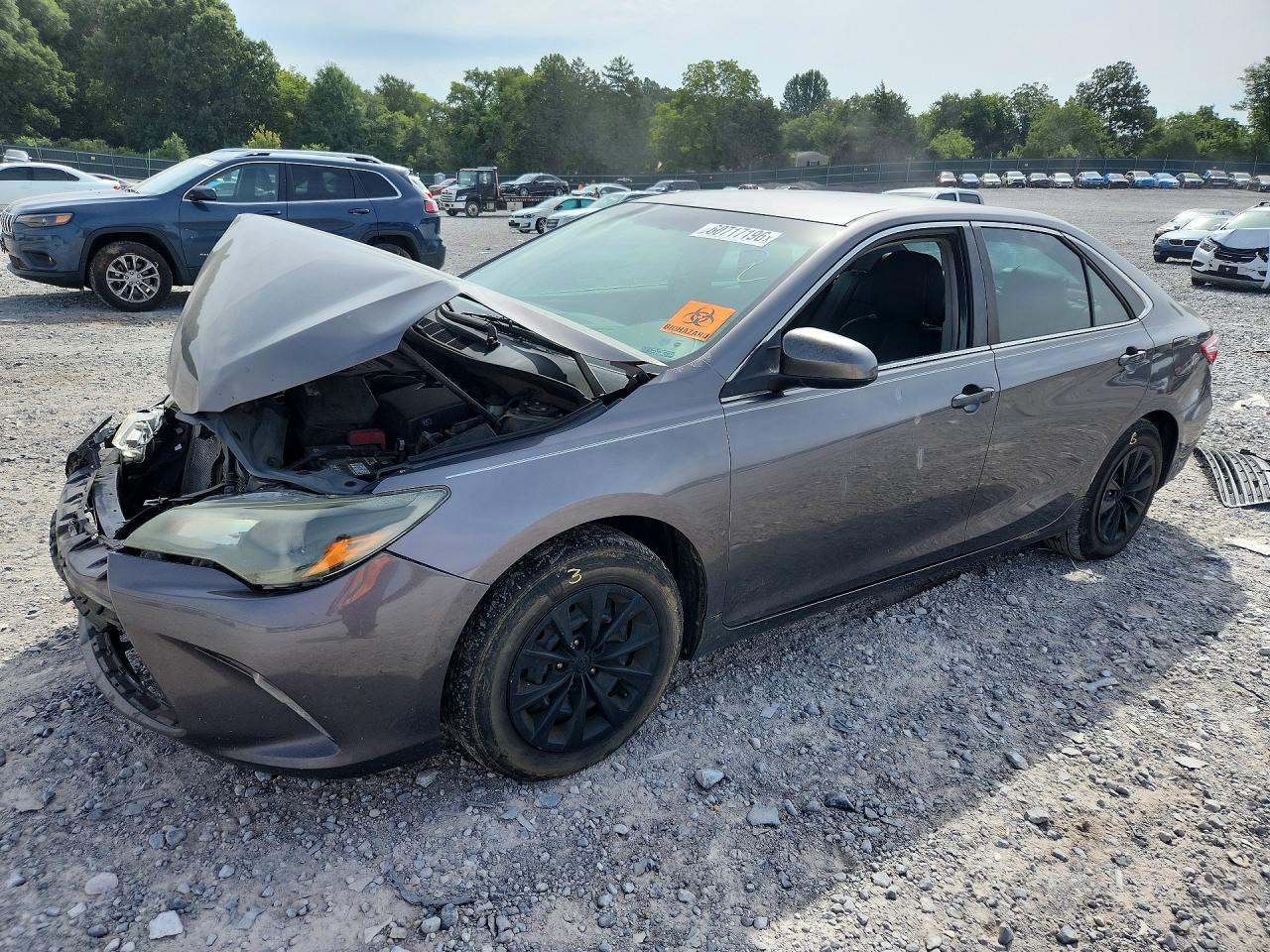 2015 TOYOTA CAMRY LE