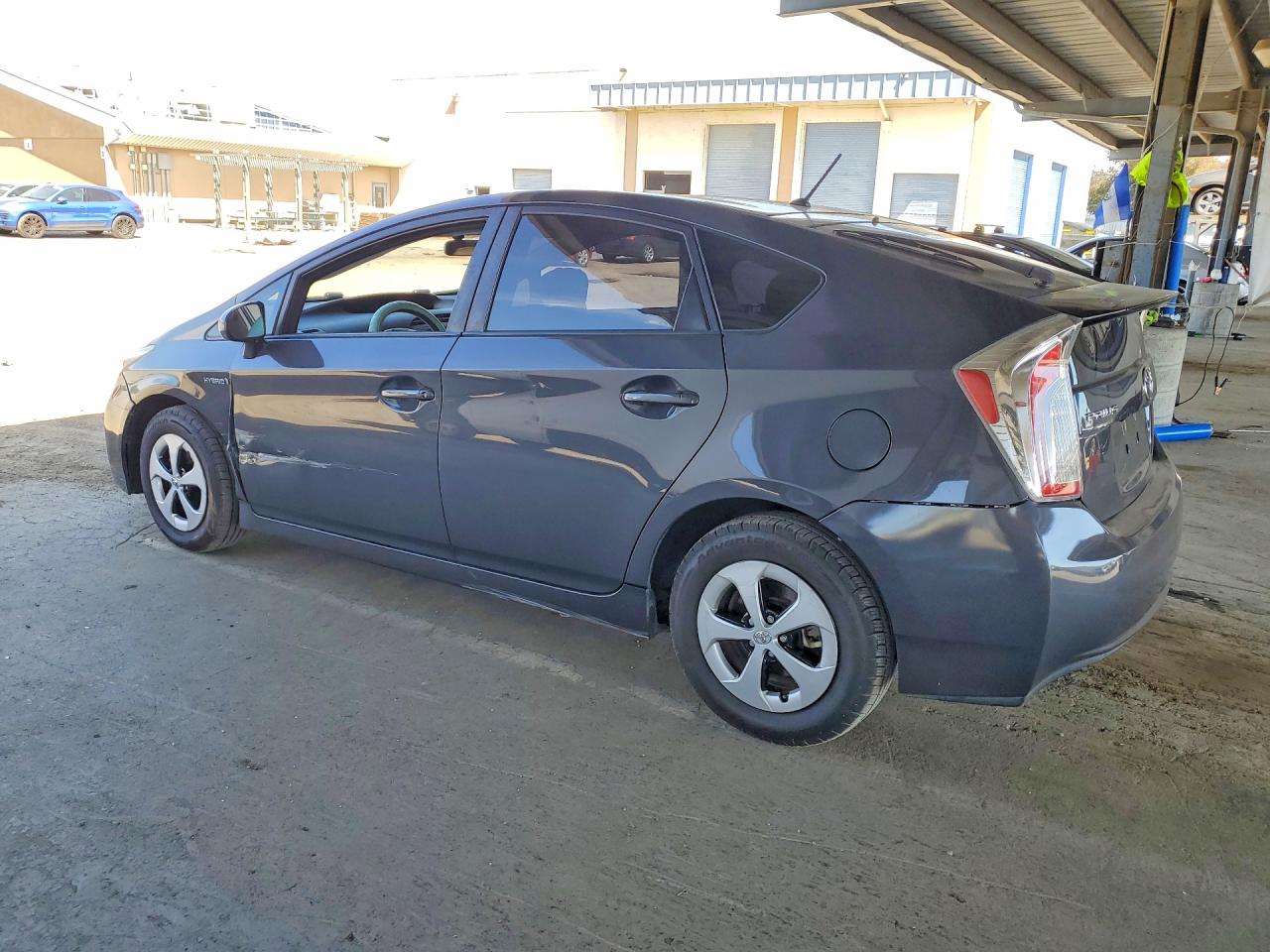 2015 TOYOTA PRIUS TWO — снимка 2