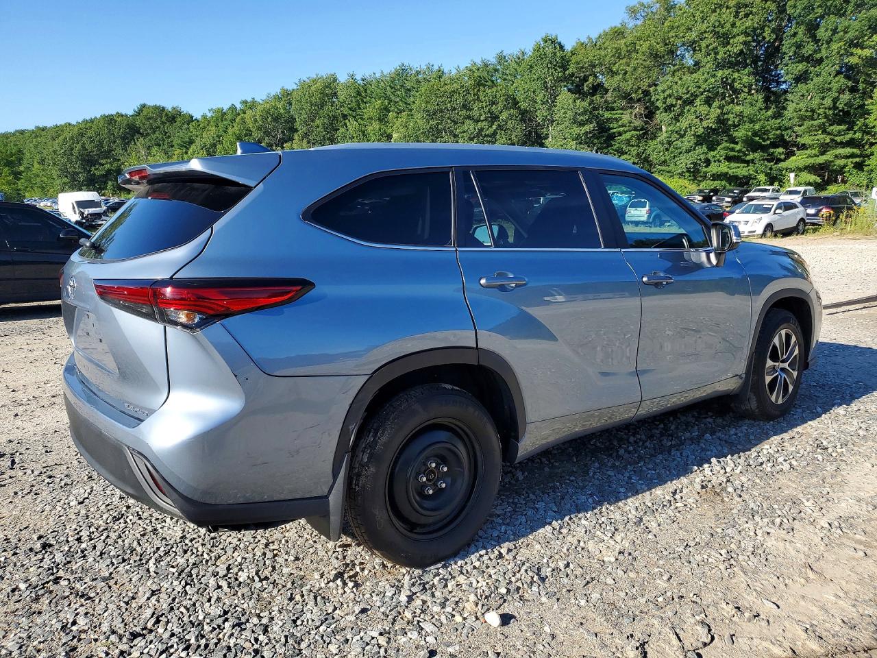 2023 TOYOTA HIGHLANDER XLE — снимка 3