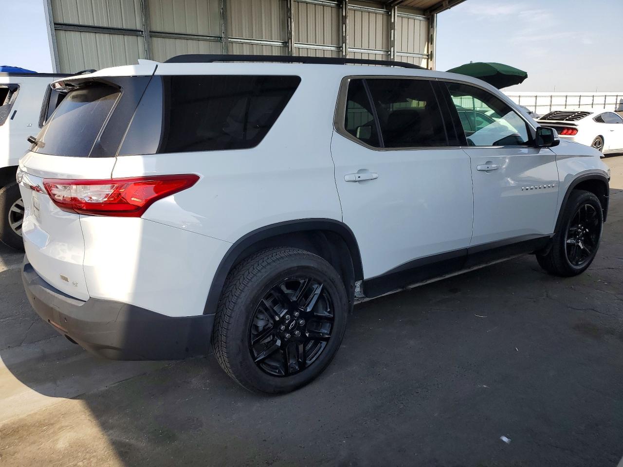 2021 CHEVROLET TRAVERSE LT — снимка 3