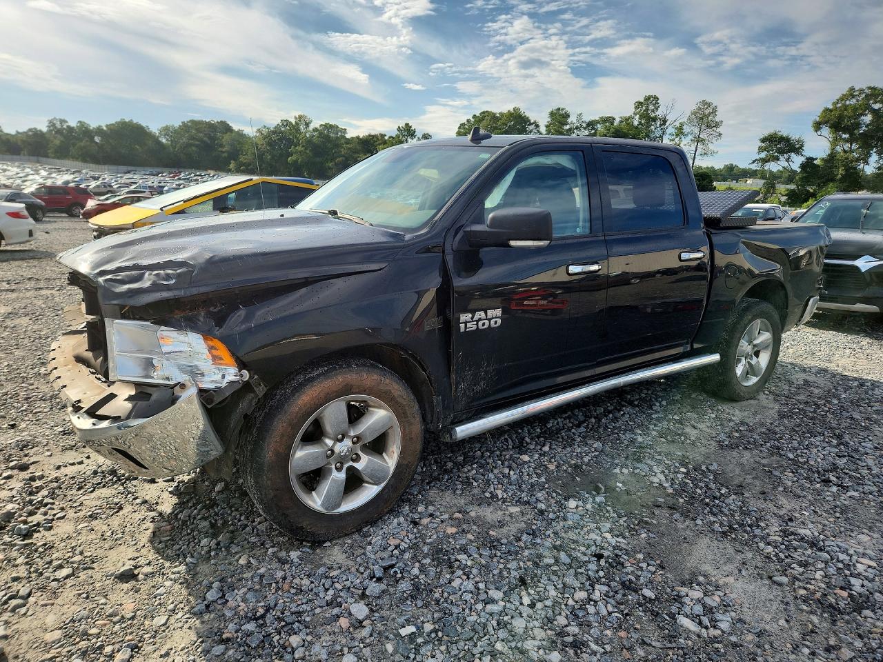 2017 RAM 1500 SLT