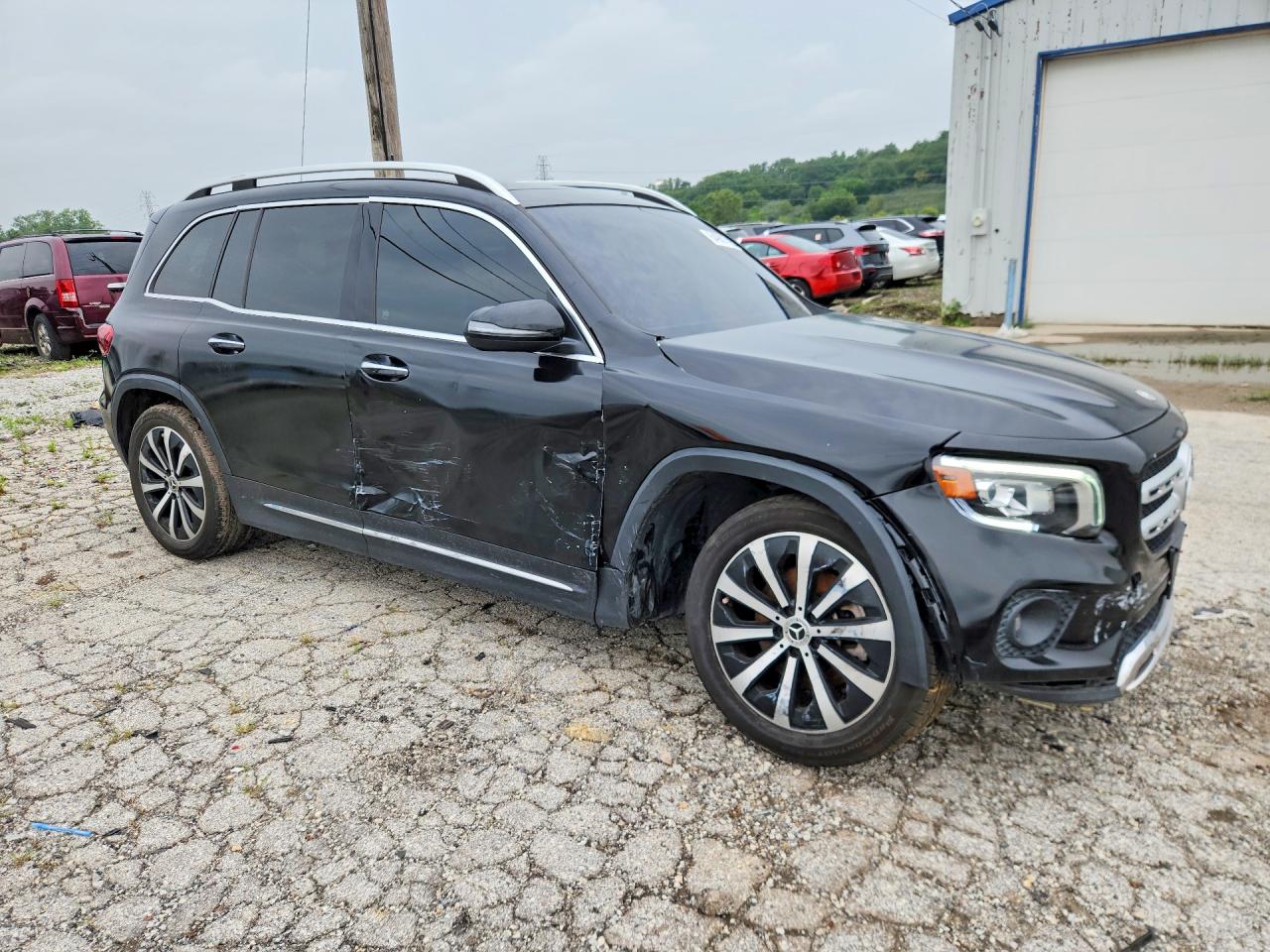 2021 MERCEDES-BENZ GLB 250 4MATIC — снимка 4