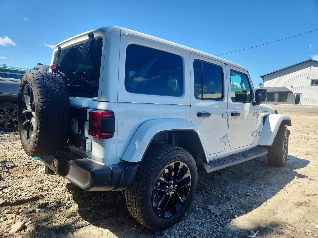 2024 JEEP WRANGLER SAHARA 4XE — снимка 3