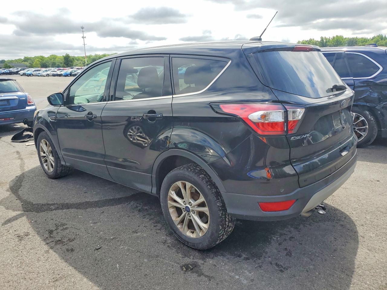 2017 FORD ESCAPE SE — снимка 2