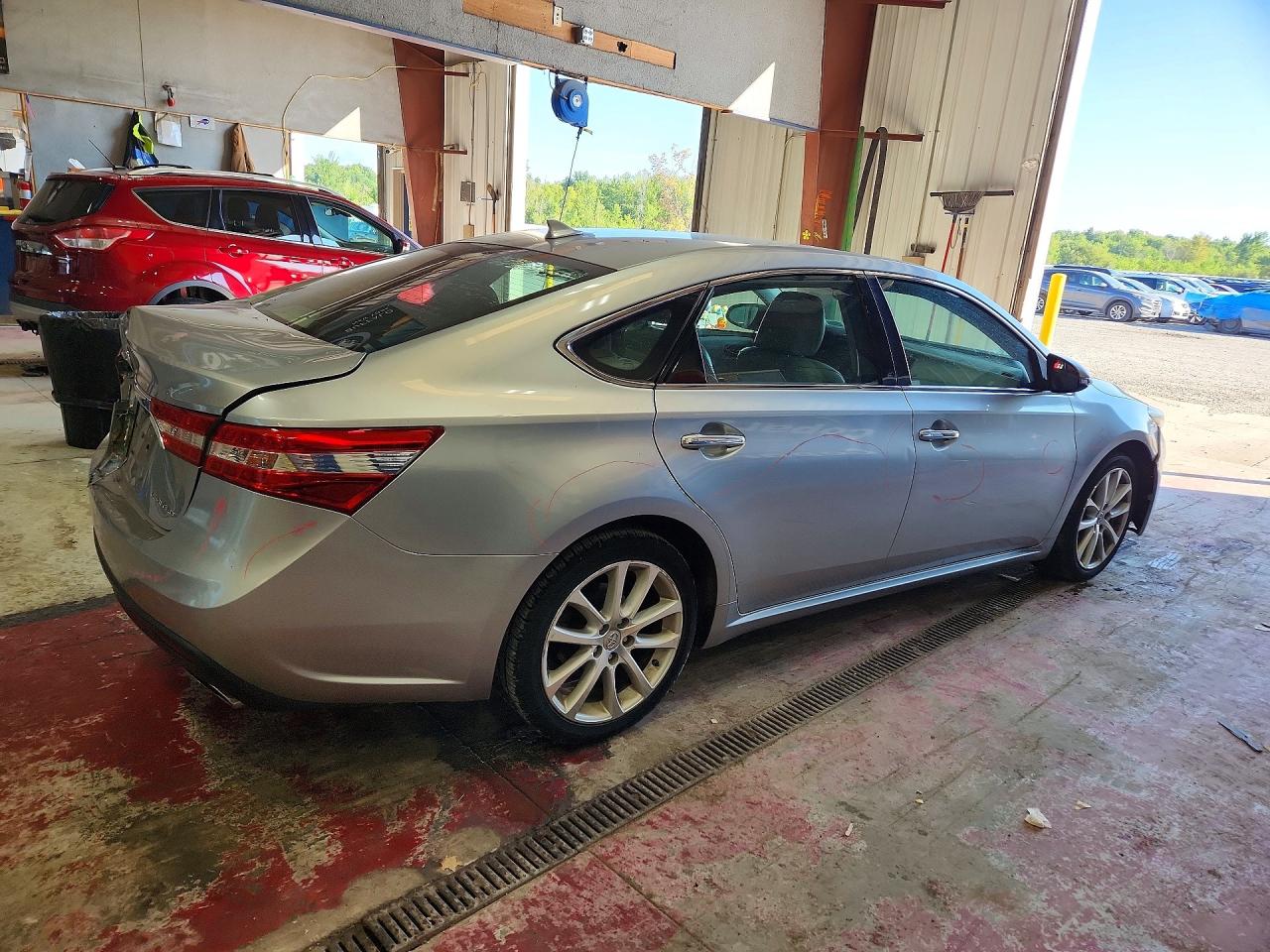 2015 TOYOTA AVALON LIMITED — снимка 3