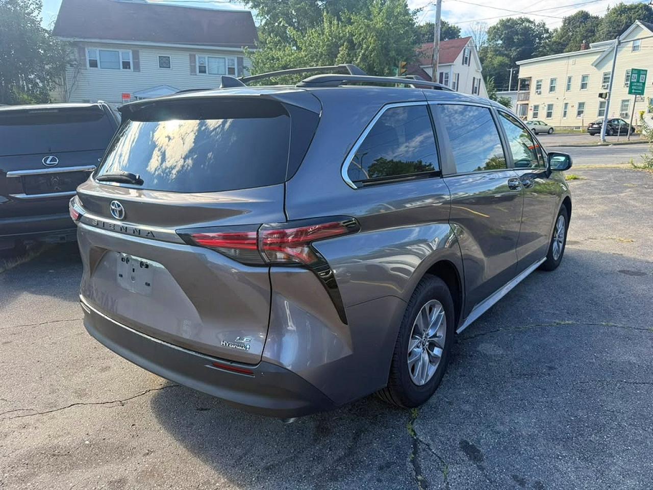2022 TOYOTA SIENNA LE — снимка 3
