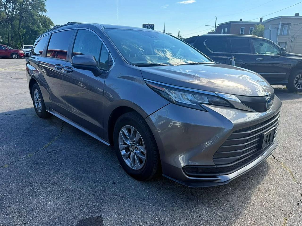 2022 TOYOTA SIENNA LE — снимка 4