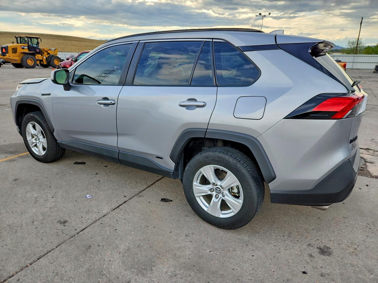 2019 TOYOTA RAV4 HYBRID XLE — снимка 2