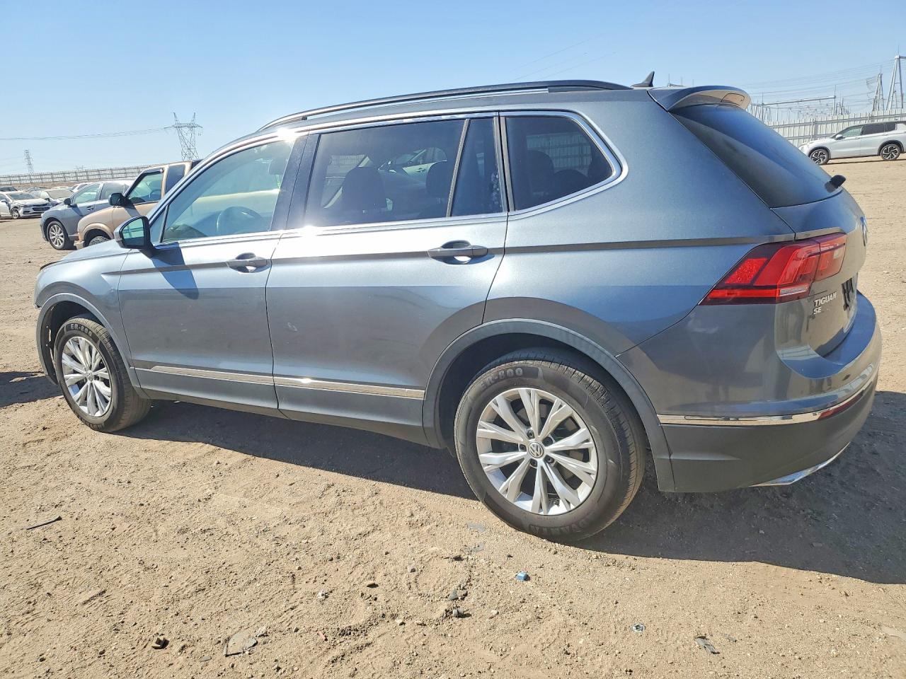2018 VOLKSWAGEN TIGUAN SE — снимка 2
