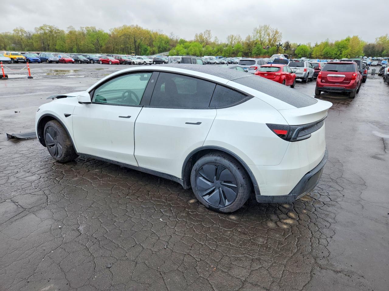 2026 TESLA MODEL Y — снимка 2