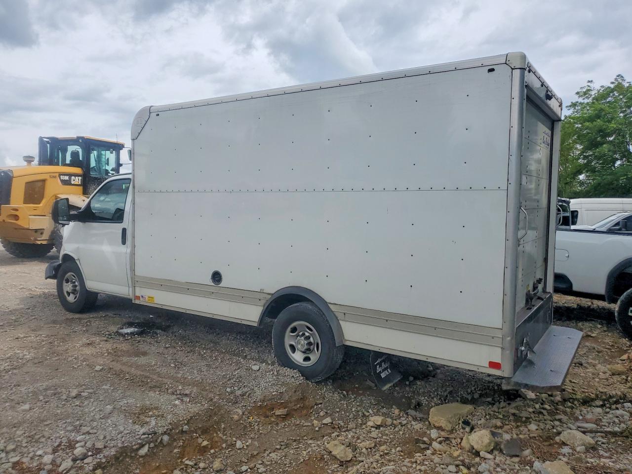 2021 CHEVROLET EXPRESS — снимка 2