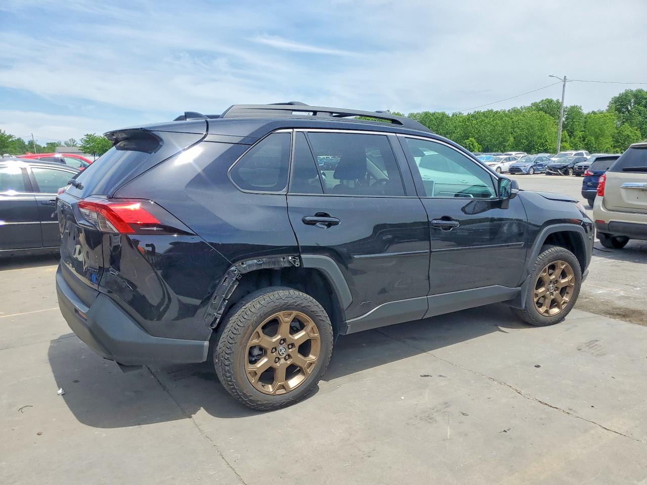 2023 TOYOTA RAV4 — снимка 3