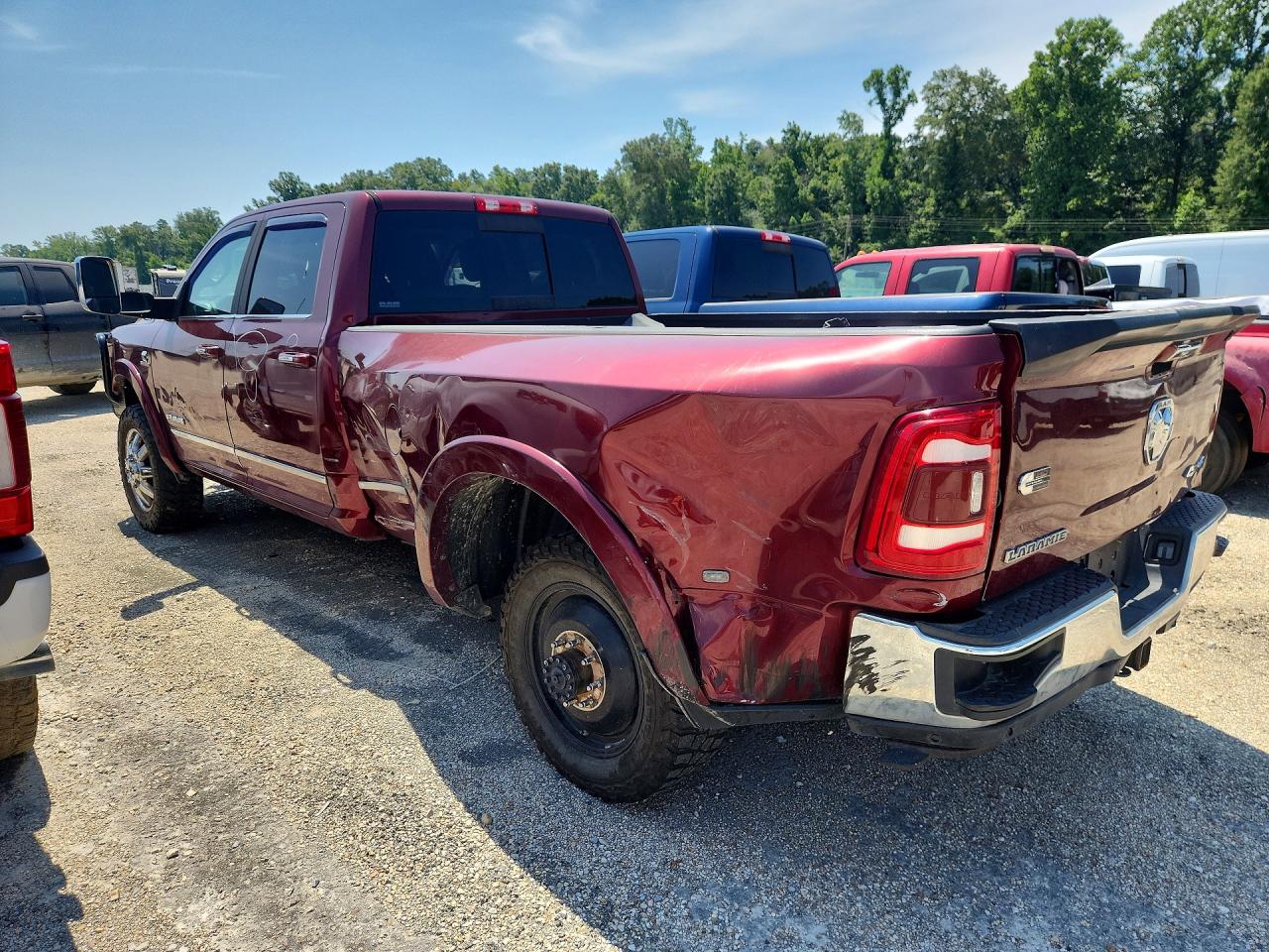 2022 RAM 3500 LARAMIE — снимка 2