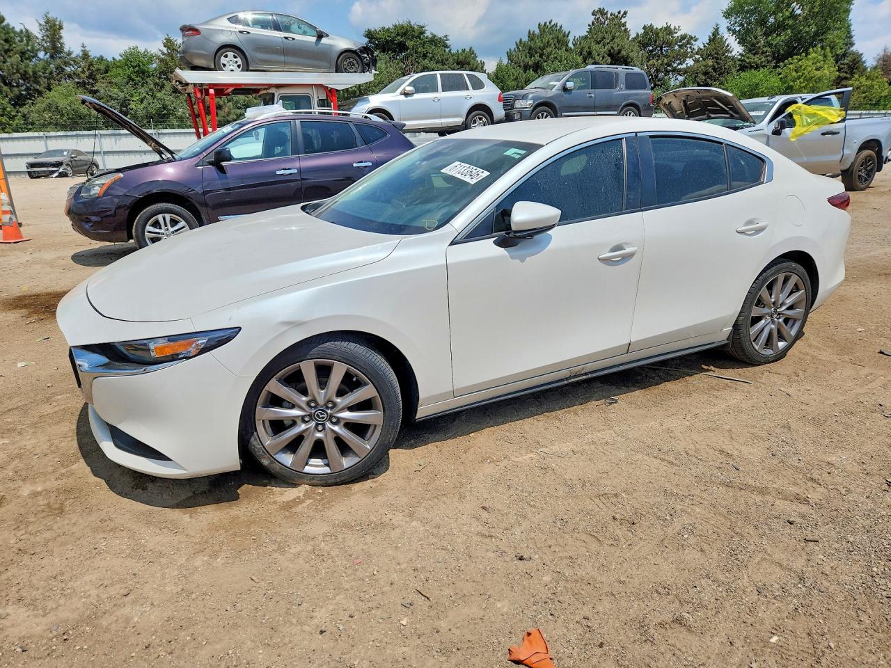 2022 MAZDA 3 SELECT