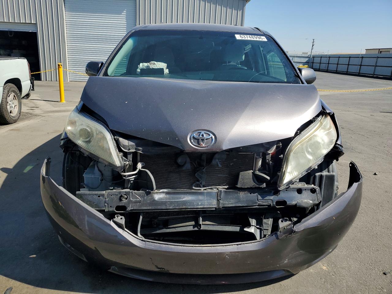 2016 TOYOTA SIENNA LE — снимка 5