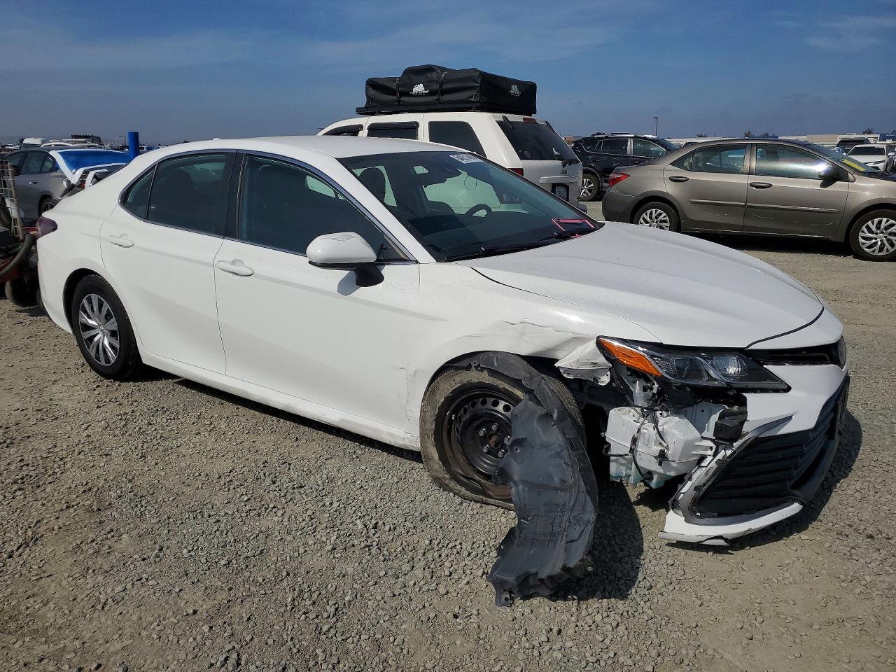 2021 TOYOTA CAMRY LE — снимка 4