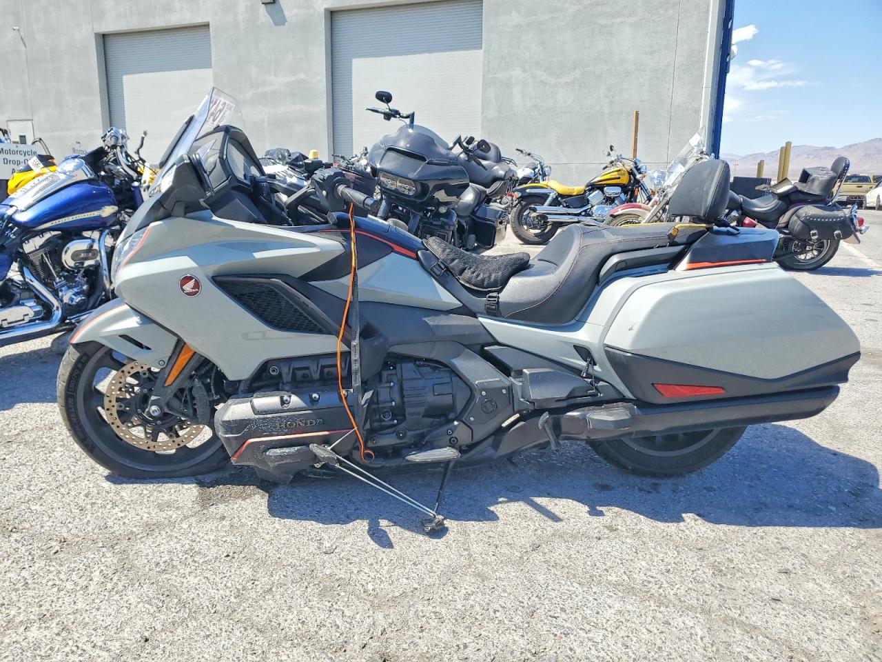 2021 HONDA GL1800 B — снимка 3