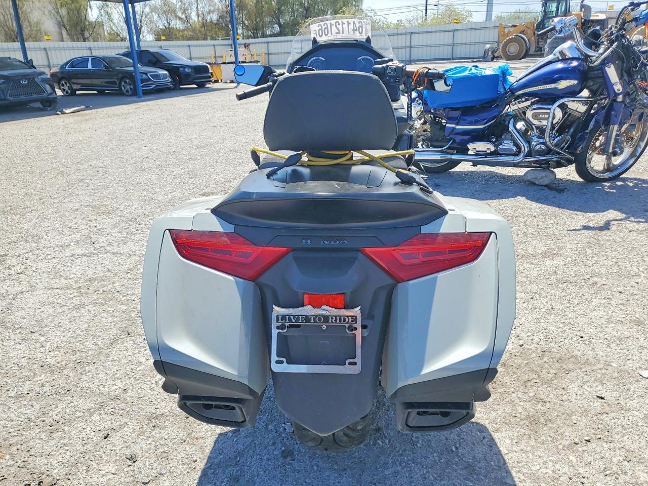 2021 HONDA GL1800 B — снимка 4