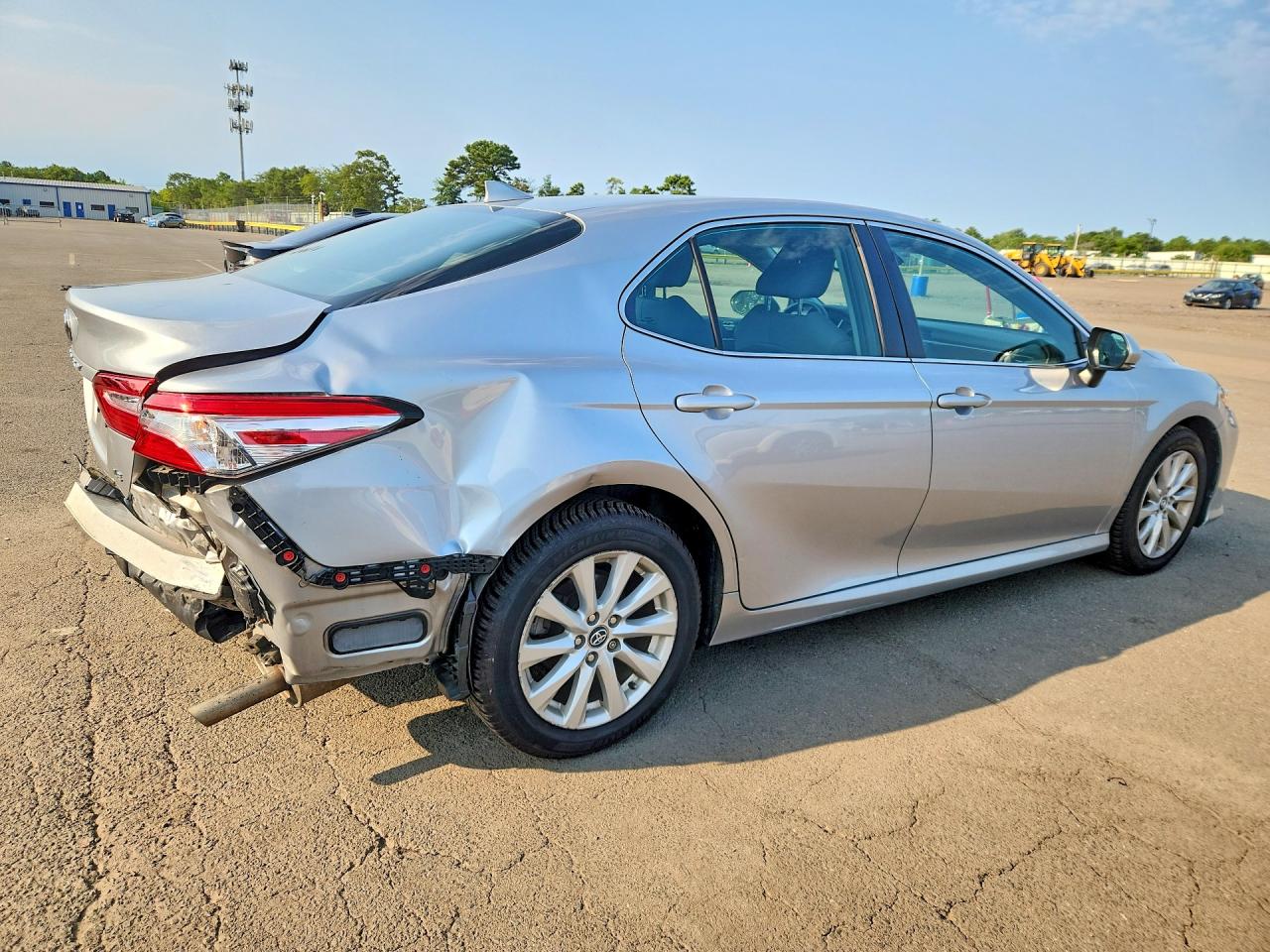 2020 TOYOTA CAMRY LE — снимка 3
