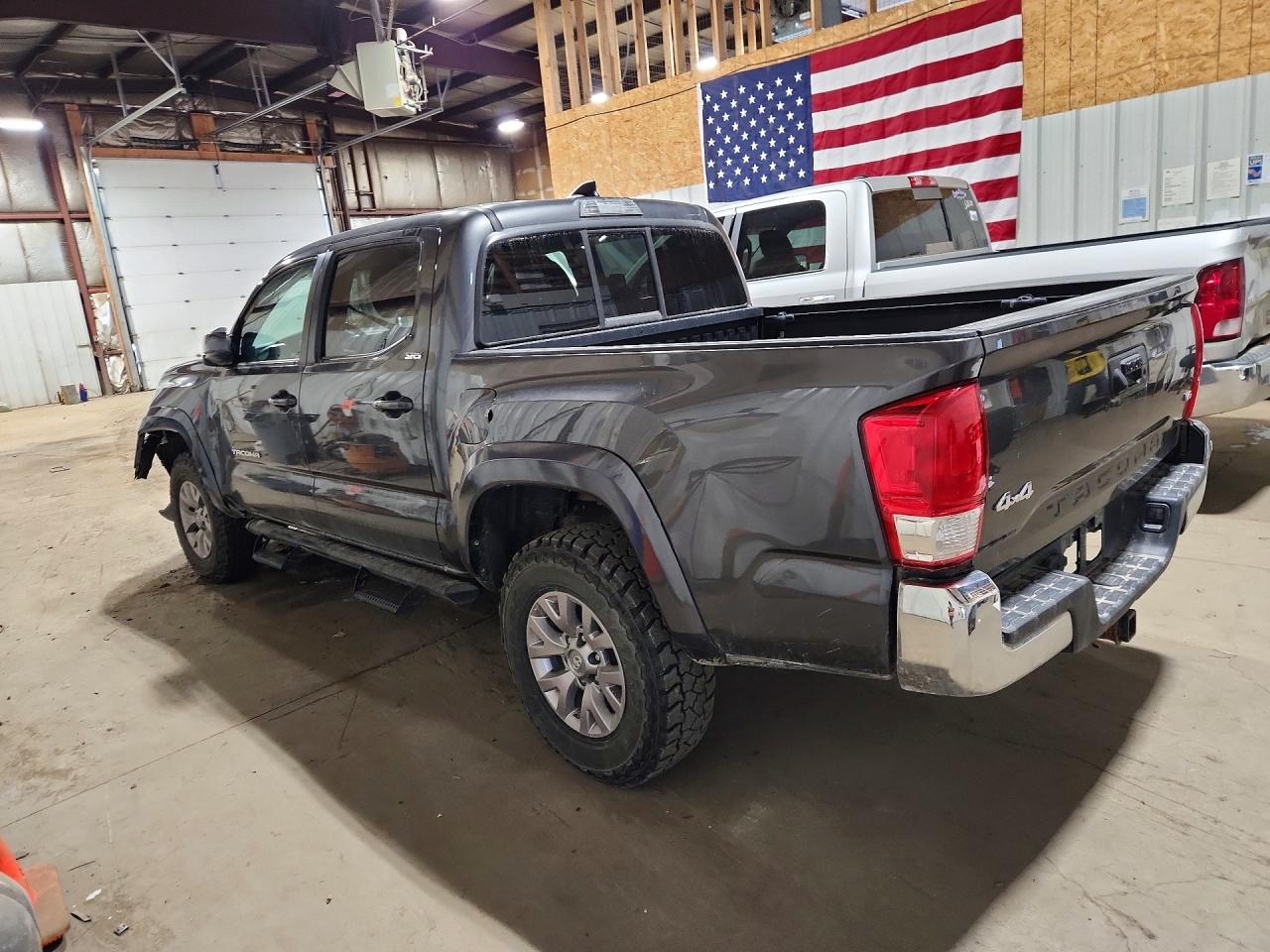 2017 TOYOTA TACOMA SR5 V6 — снимка 2