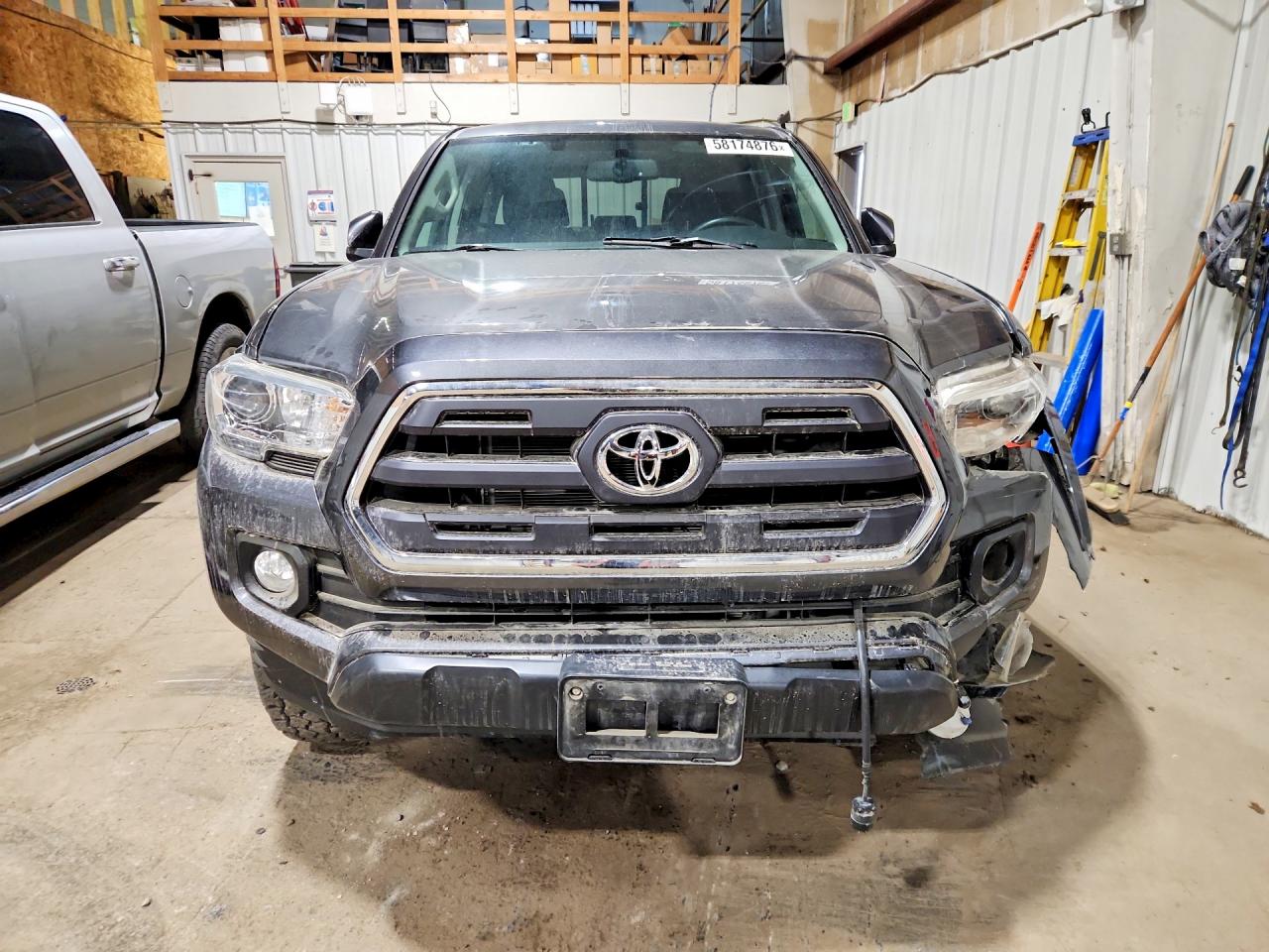 2017 TOYOTA TACOMA SR5 V6 — снимка 5