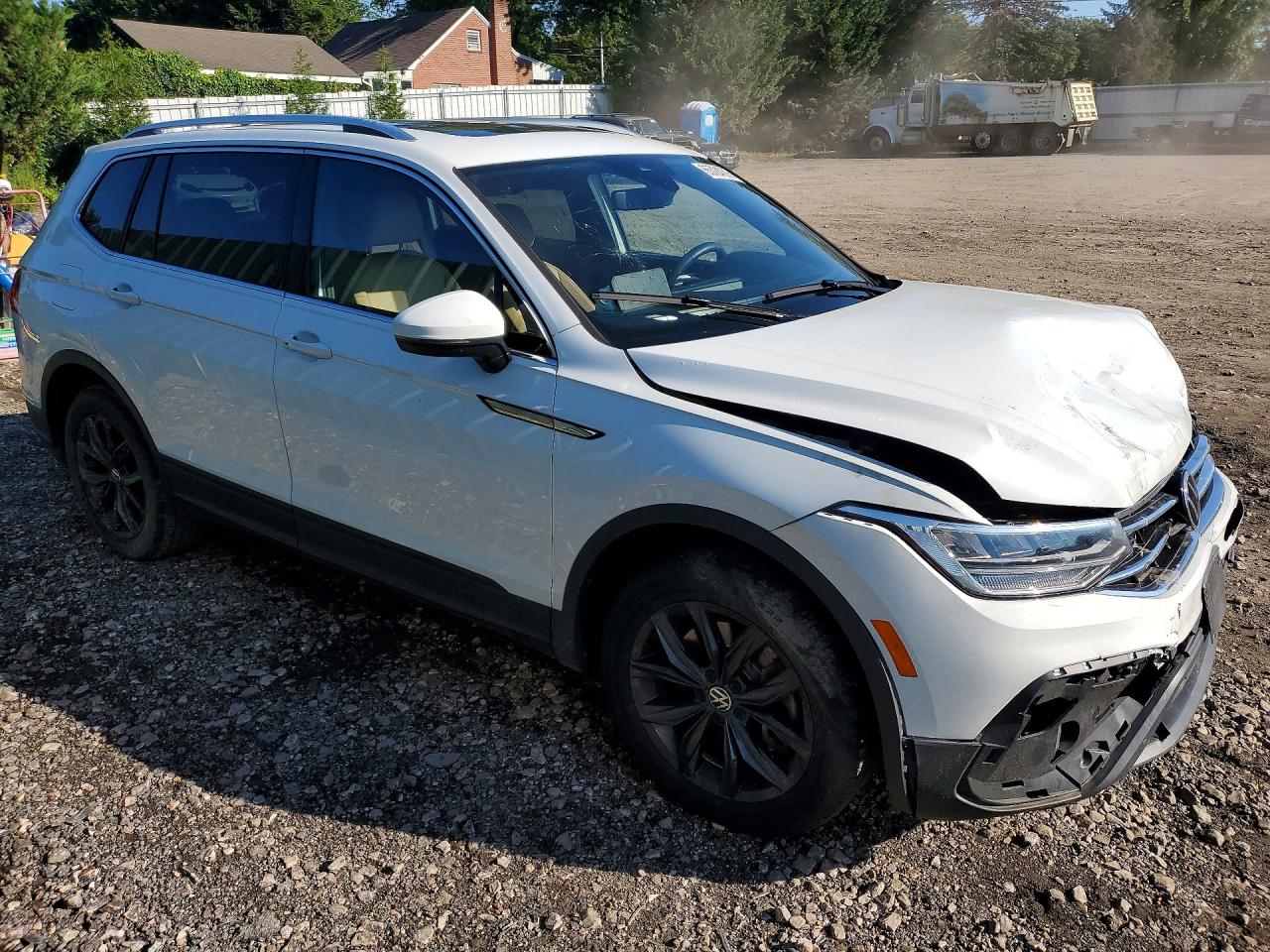 2024 VOLKSWAGEN TIGUAN SE — снимка 4