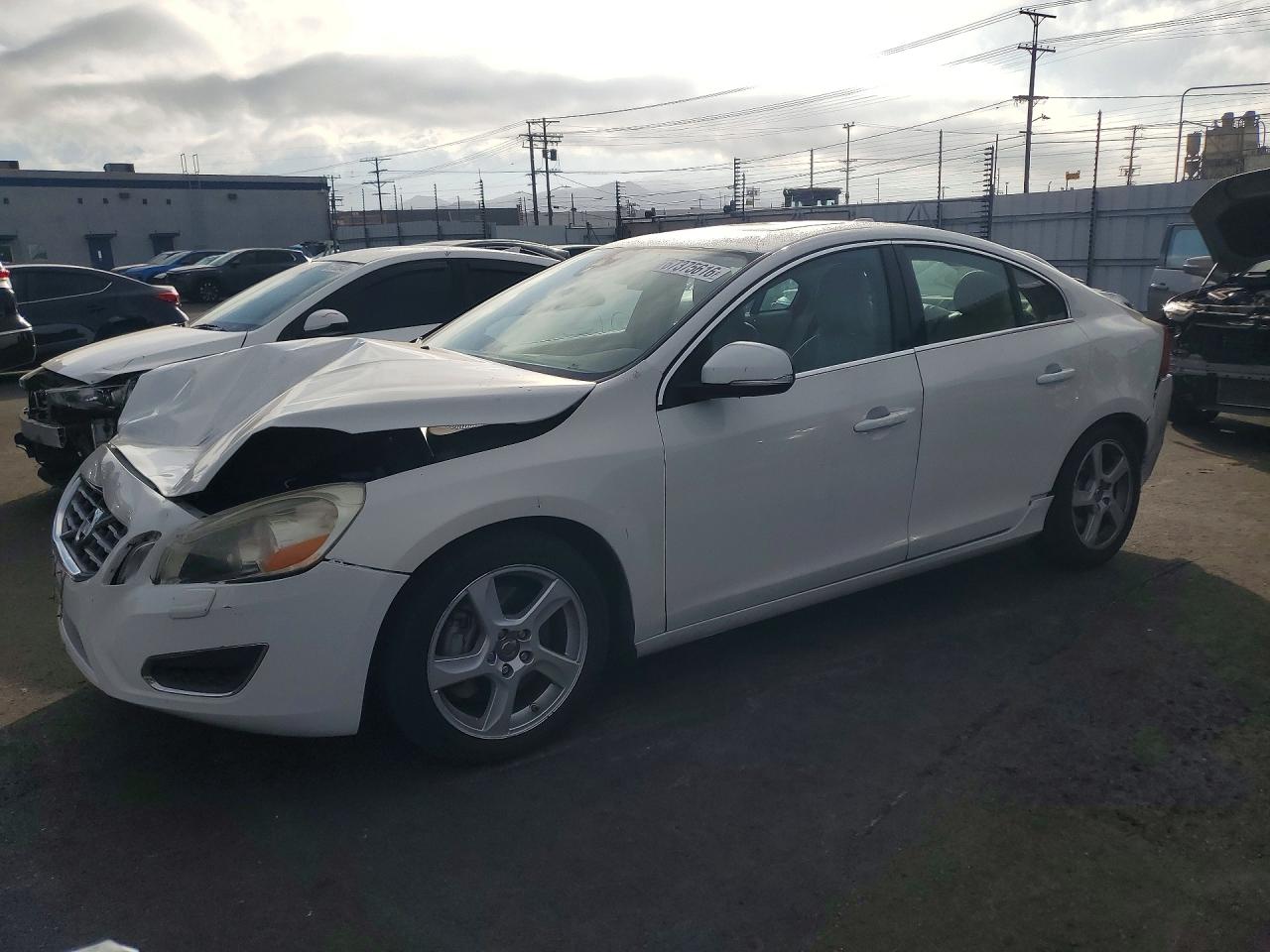 2013 VOLVO S60 T5