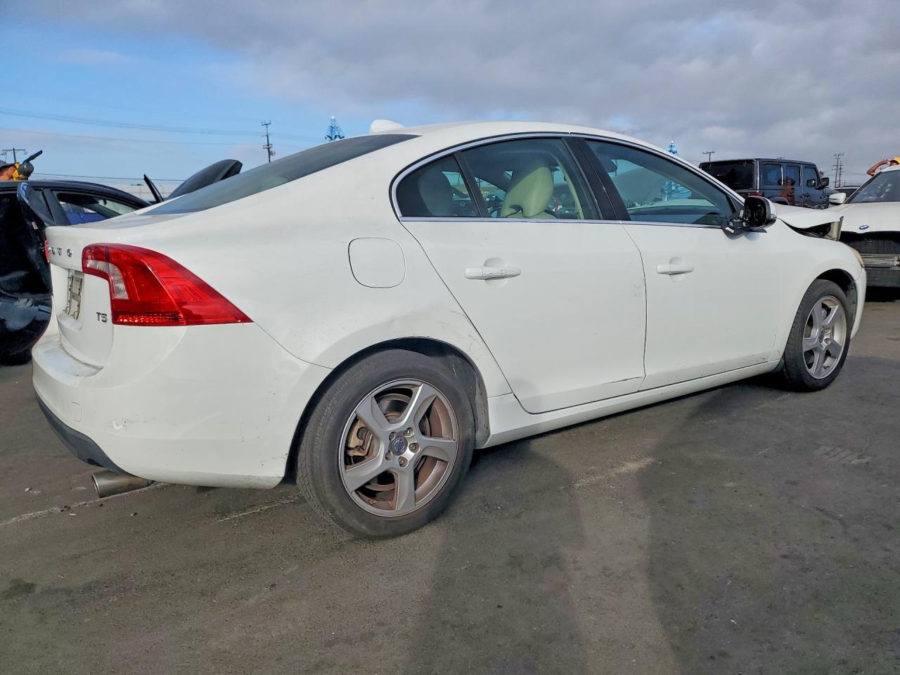 2013 VOLVO S60 T5 — снимка 3