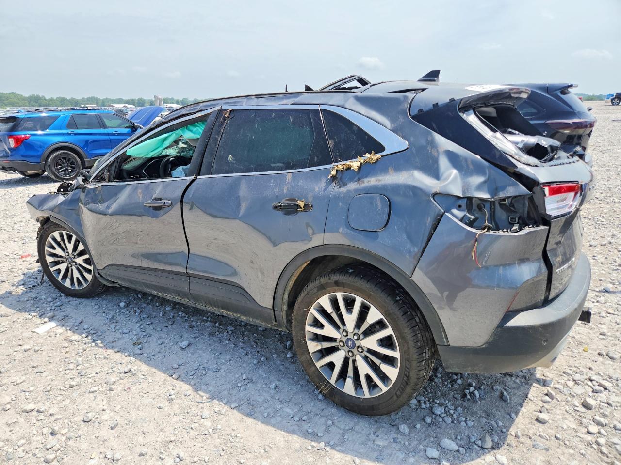 2022 FORD ESCAPE TITANIUM — снимка 2