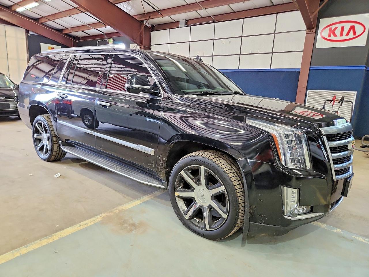 2015 CADILLAC ESCALADE ESV LUXURY — снимка 4