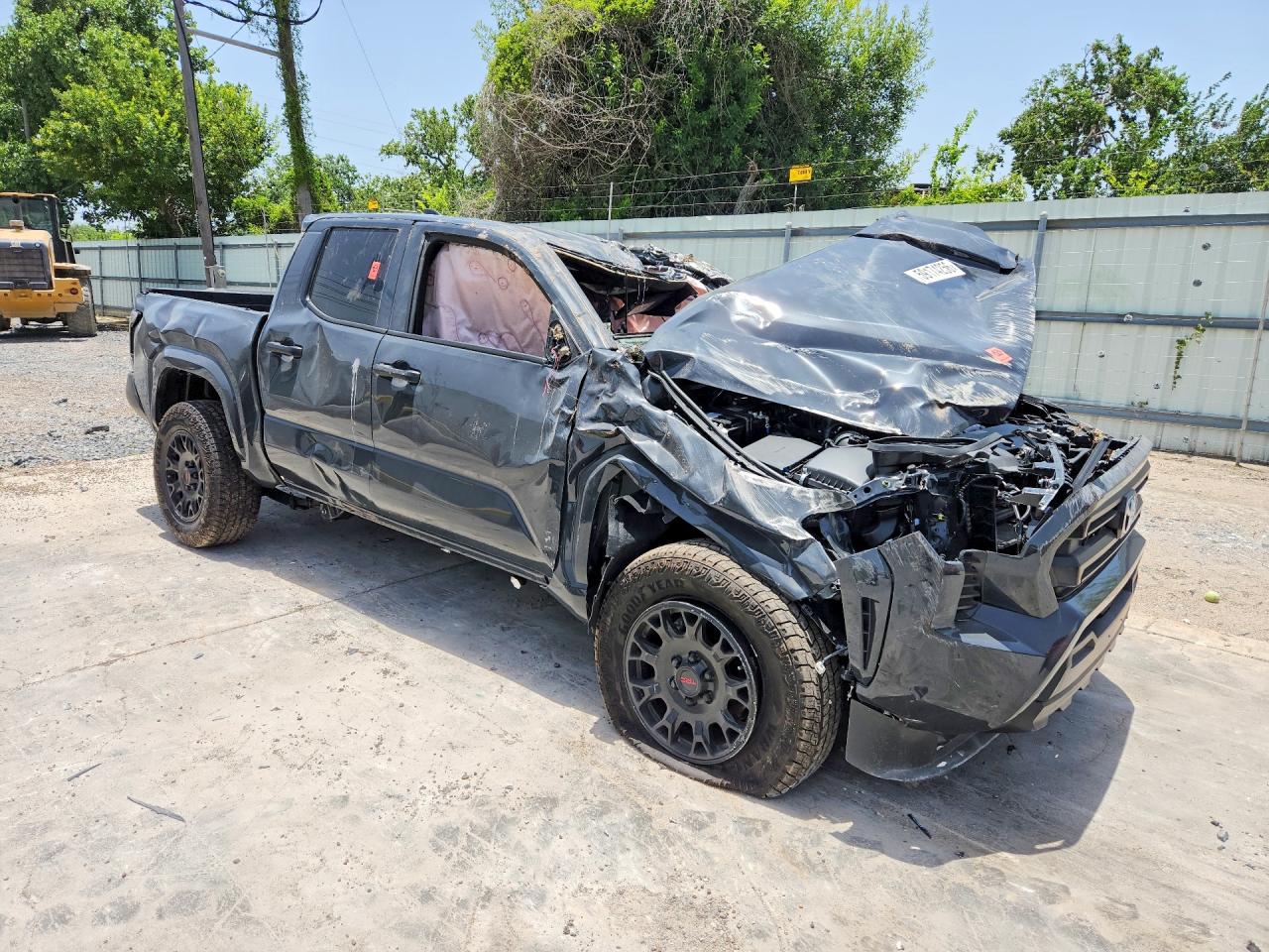 2026 TOYOTA TACOMA SR — снимка 4
