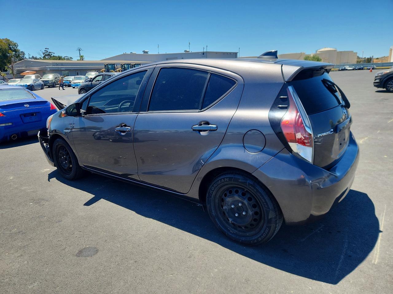 2016 TOYOTA PRIUS C TWO — снимка 2