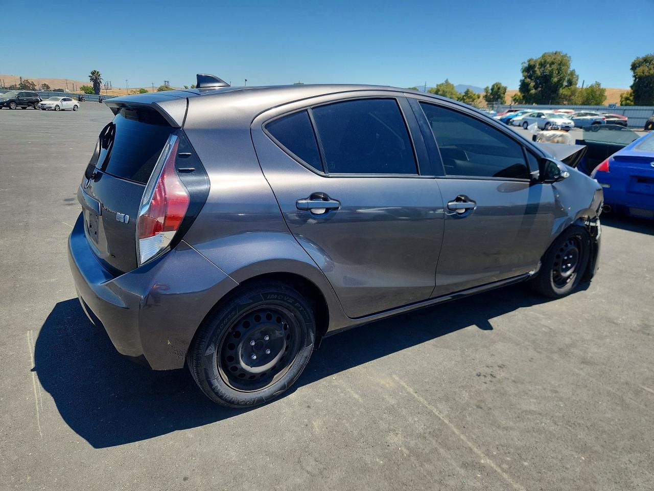 2016 TOYOTA PRIUS C TWO — снимка 3