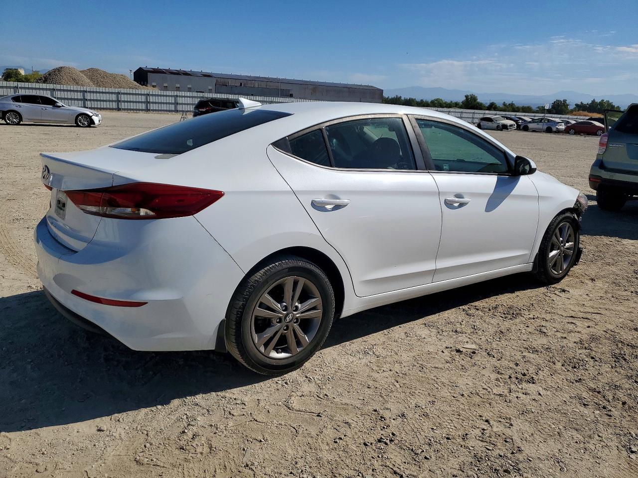 2018 HYUNDAI ELANTRA SEL — снимка 3