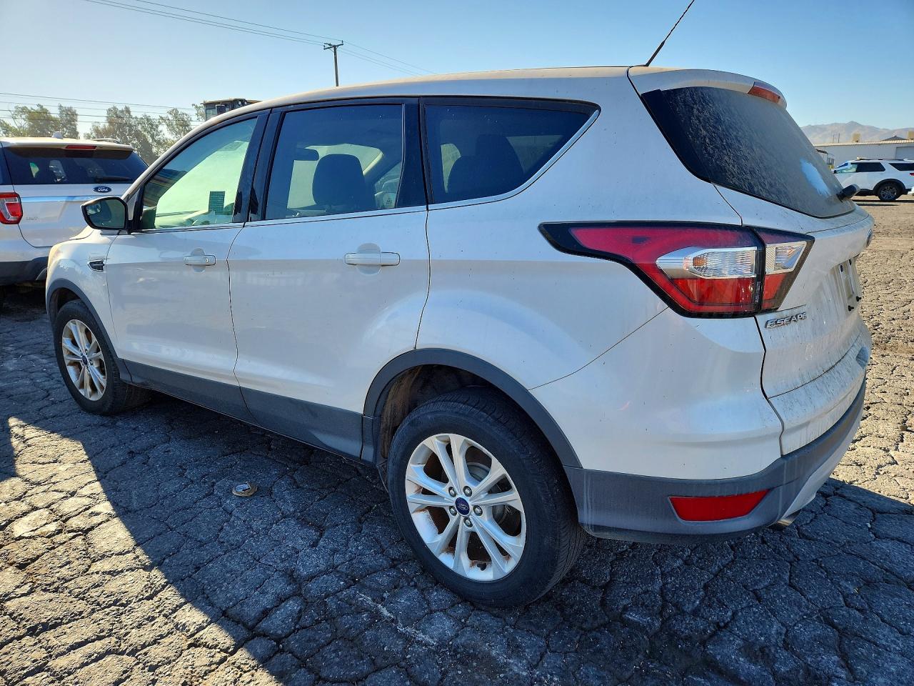2017 FORD ESCAPE SE — снимка 2