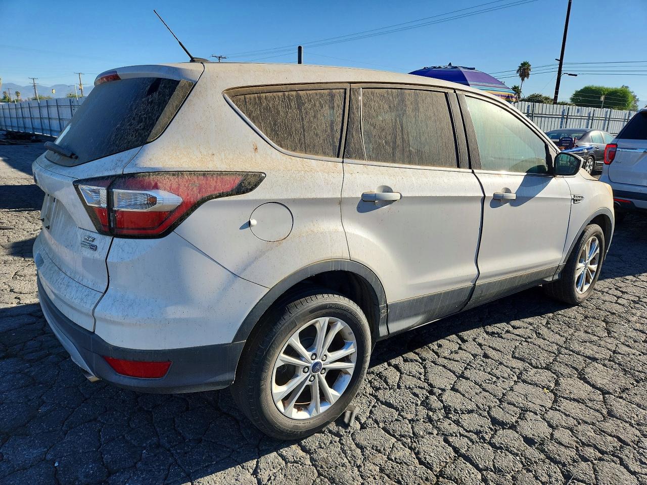 2017 FORD ESCAPE SE — снимка 3