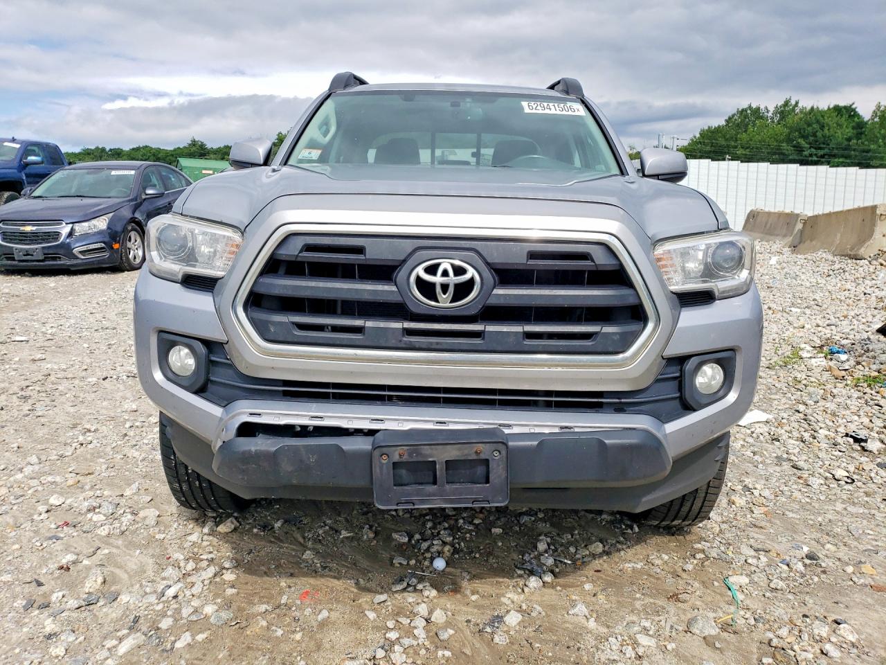 2017 TOYOTA TACOMA — снимка 5